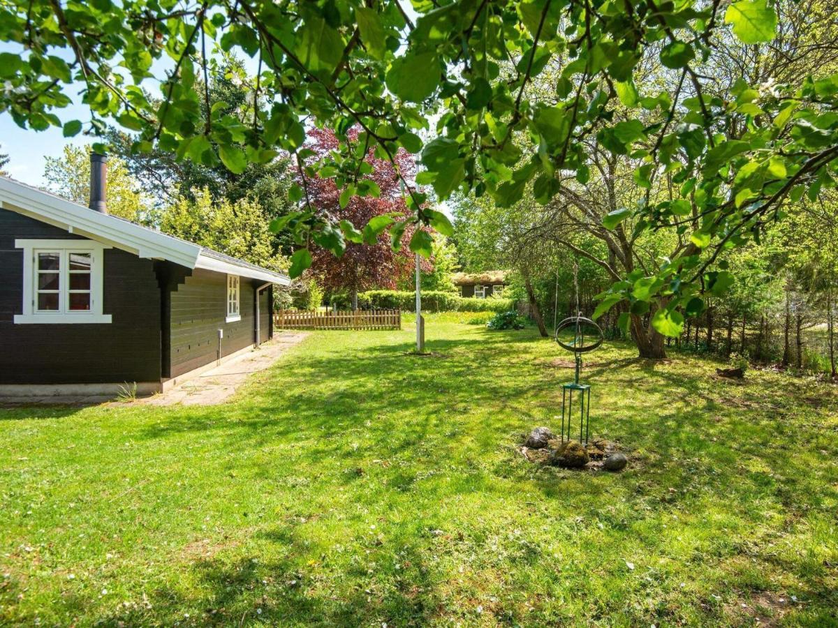 6 Person Holiday Home In F Rvang Fårvang Eksteriør billede